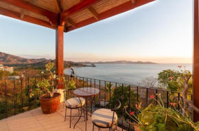 Отель Luxury Flamingo villa with outdoor bar - pool and magnificent views  Плайя Фламинго